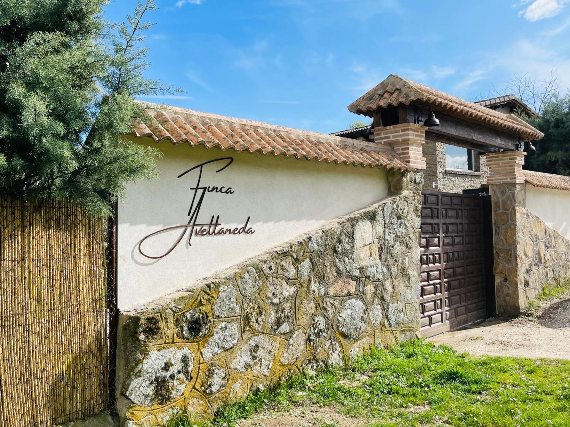 Finca Avellaneda Navahondilla Exteriér fotografie